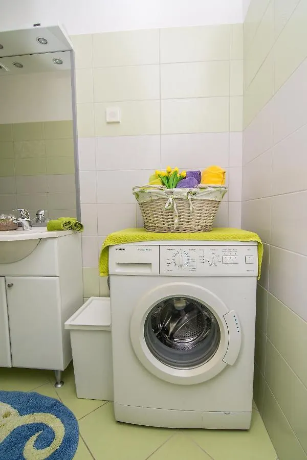 Apartment Mali Losinj 8093B