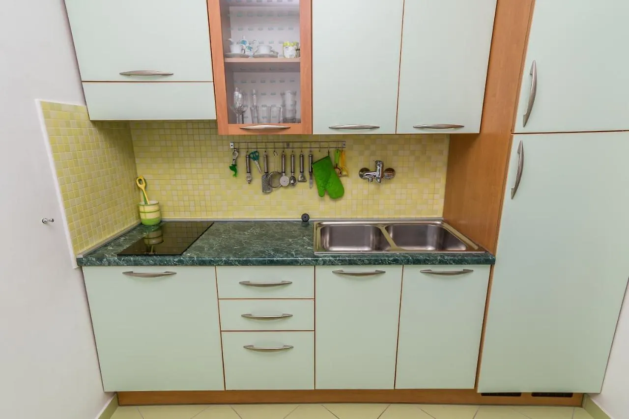 Apartment Mali Losinj 8093B 0*,  Croatia