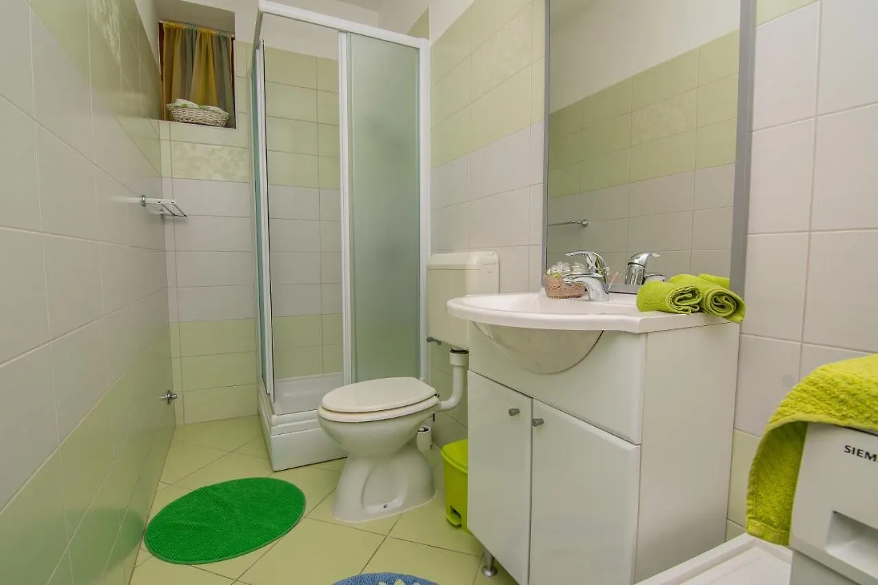 Apartment Mali Losinj 8093B