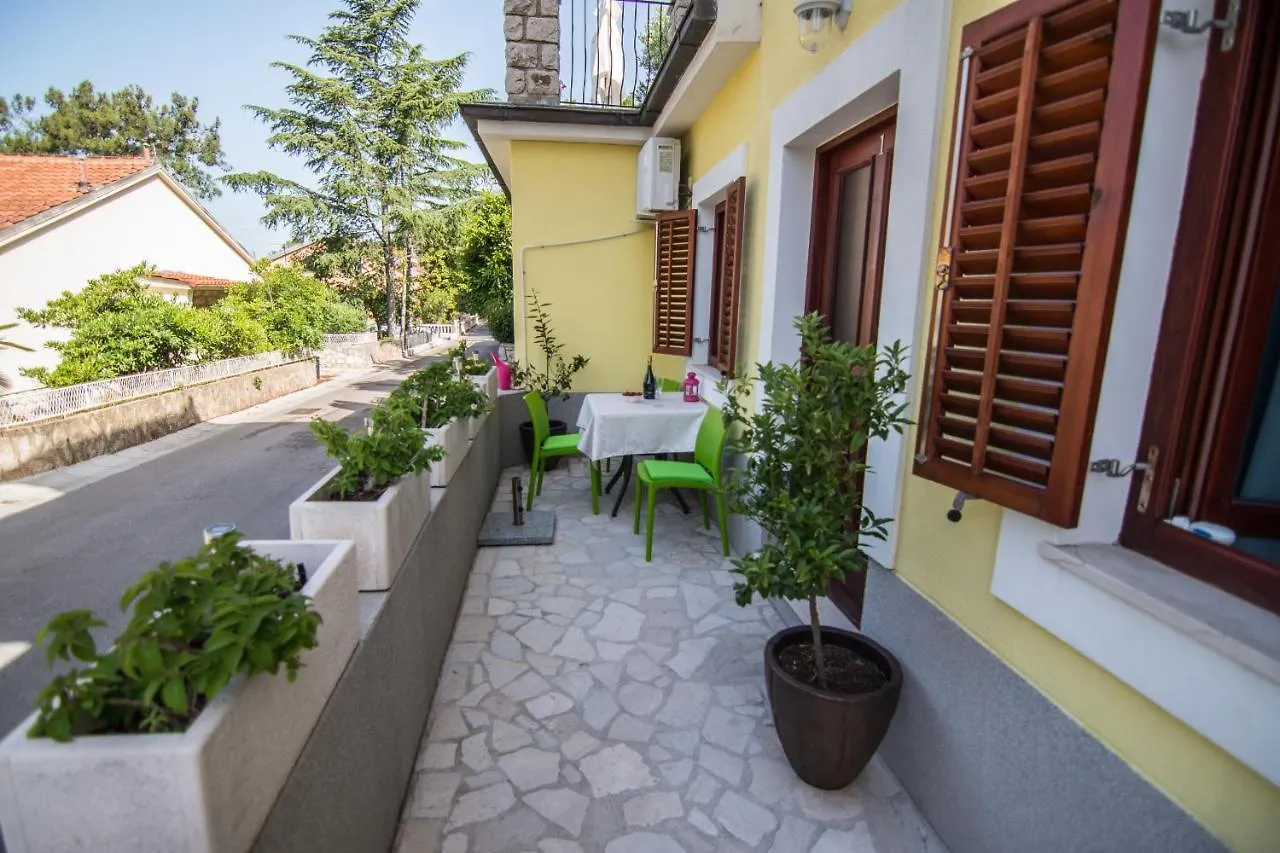 Apartment Mali Losinj 8093B Croatia
